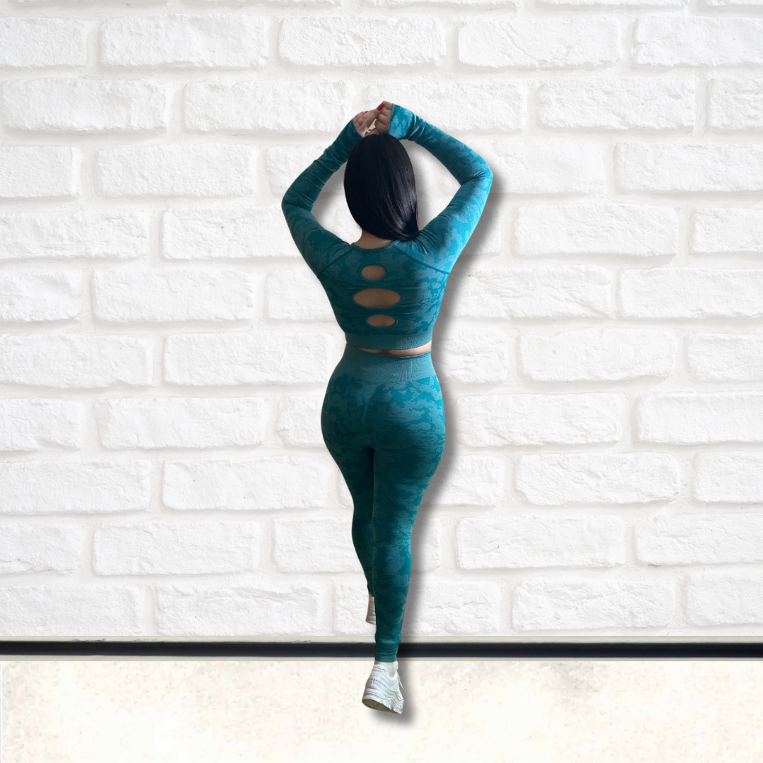 Long Sleeves Back wholes Top & High-Waisted Legging