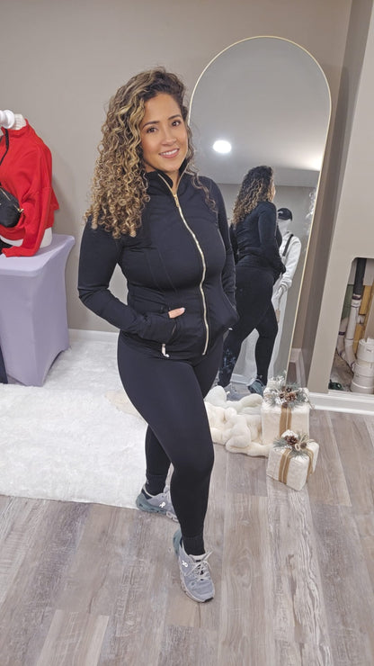 Black Front-Seamless High-Rise Legging